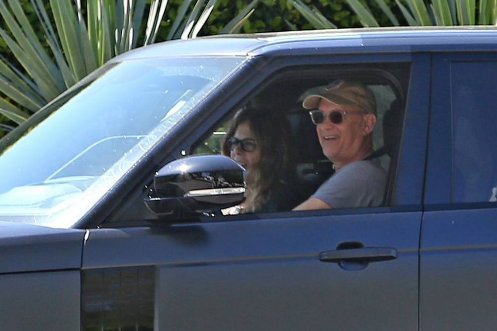 Tom Hanks and Rita Wilson Are All Smiles As They Return To Los Angeles — Pic! - etcanada.com - Australia - Los Angeles - Los Angeles