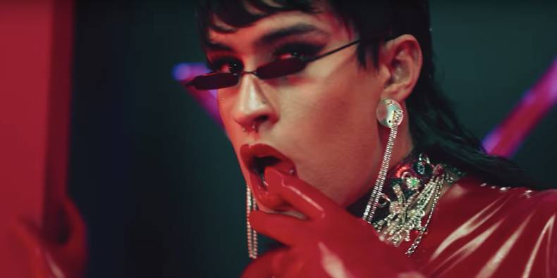 Bad Bunny Shares New Video for “Yo Perreo Sola”: Watch - pitchfork.com