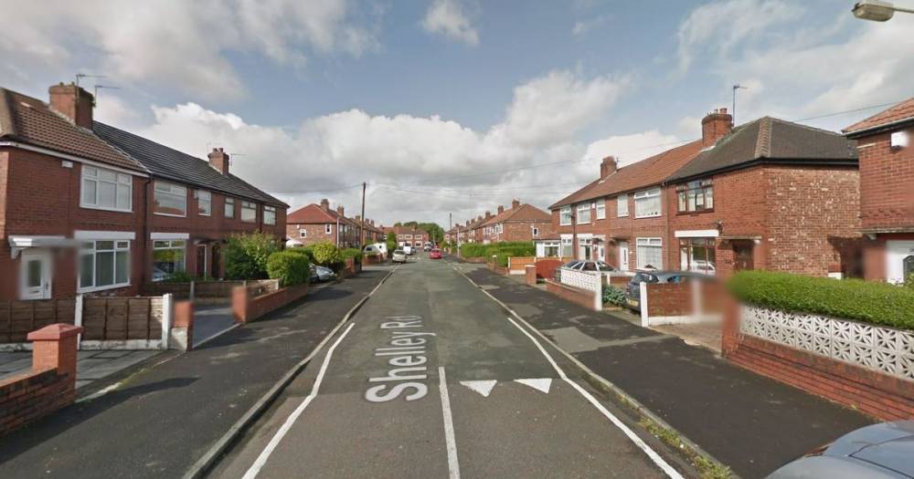 Man taken to hospital after being crushed between car and house - www.manchestereveningnews.co.uk - county Oldham