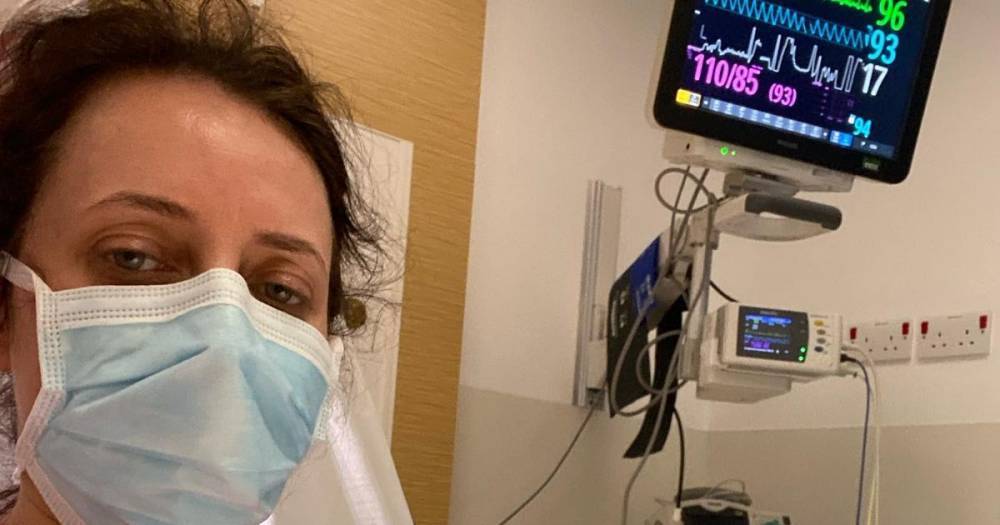 "Now I’m a bit of a tough nut... however I’m bricking it" - Woman with coronavirus symptoms shares pictures from hospital bed - www.manchestereveningnews.co.uk