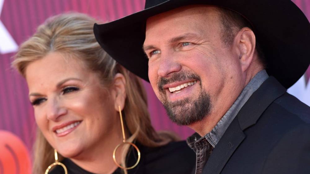 Garth Brooks and Trisha Yearwood to Perform Live Concert Special on CBS - www.etonline.com
