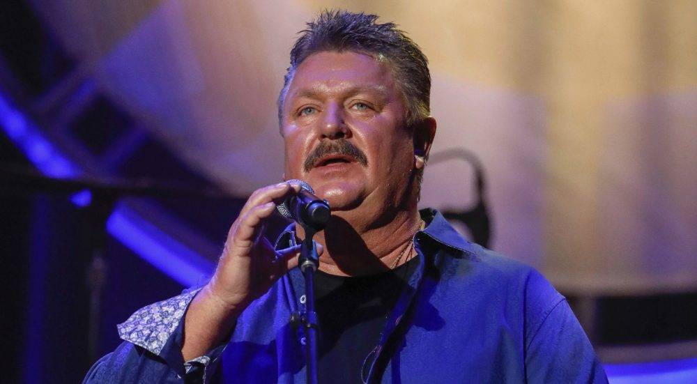 Joe Diffie, ’90s Country Music Star, Dies of Coronavirus at 61 - variety.com
