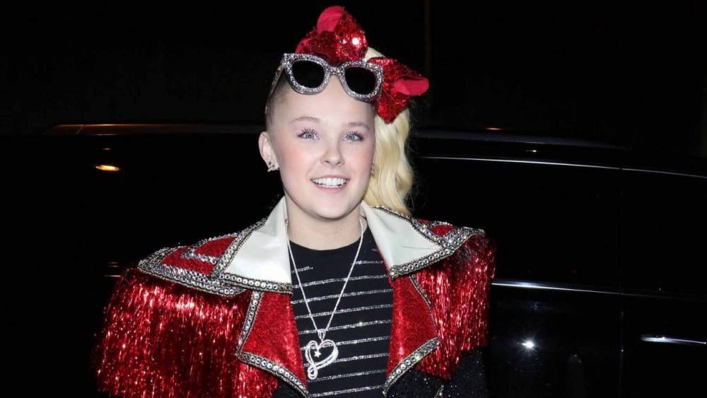 JoJo Siwa Sparks Romance Rumors After Hanging Out With a Guy From Her Home State - www.etonline.com - Los Angeles - county Brown - state Nebraska
