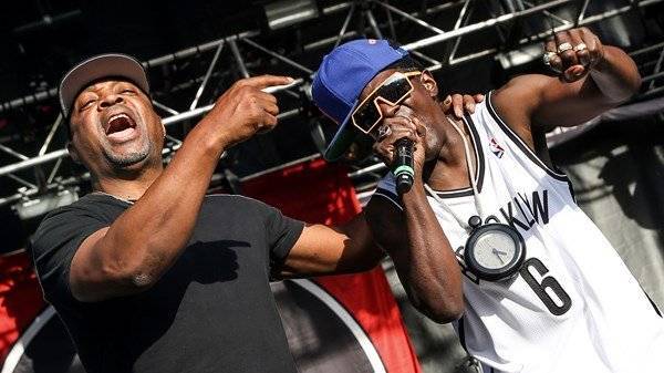 Flavor Flav hits out at Chuck D over his ‘firing’ from Public Enemy - www.breakingnews.ie