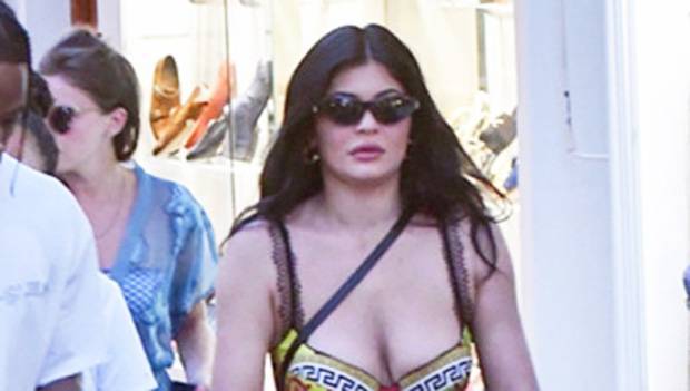 Kylie Jenner Shows Off Her Abs New Honey-Colored Hair In Sexy Bikini Pics From Vacation - hollywoodlife.com