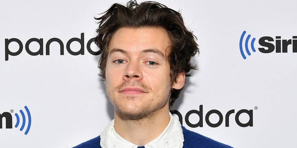 Harry Styles Dishes About His Dating Life & Reveals If He's On Any Dating Apps - www.justjared.com - New York