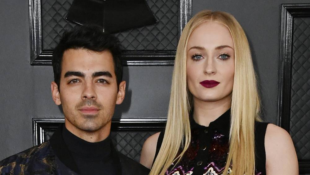 Sophie Turner Reveals Her First Impression of Joe Jonas & What Happened on Their First Date - www.justjared.com