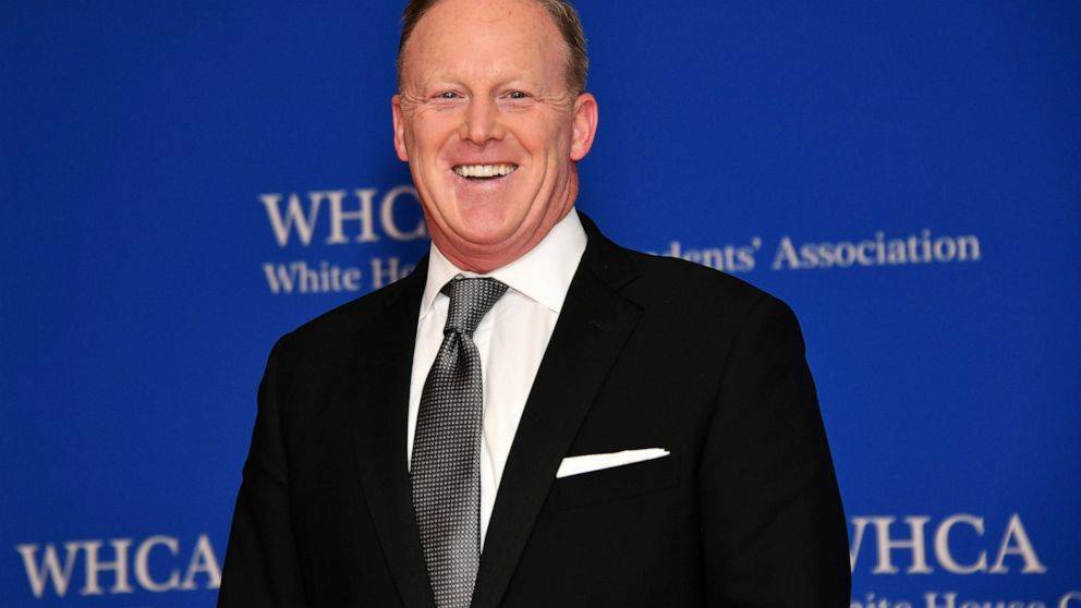 Sean Spicer joining cable TV talk show fray on NewsMax - abcnews.go.com - New York