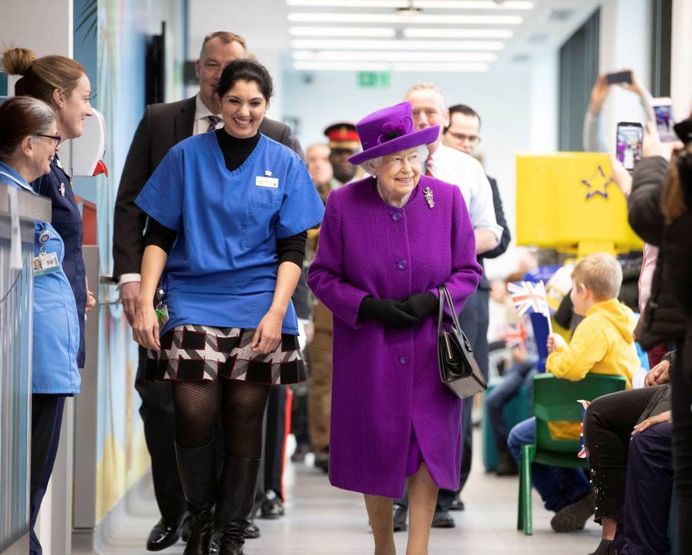 Queen Elizabeth ‘Remains In Good Health’ After Prince Charles’ Coronavirus Diagnosis - etcanada.com
