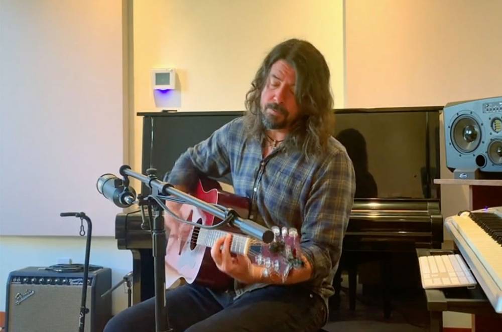 Foo Fighters' Dave Grohl Delivers Powerful 'My Hero' at iHeart Living Room Concert for America - www.billboard.com