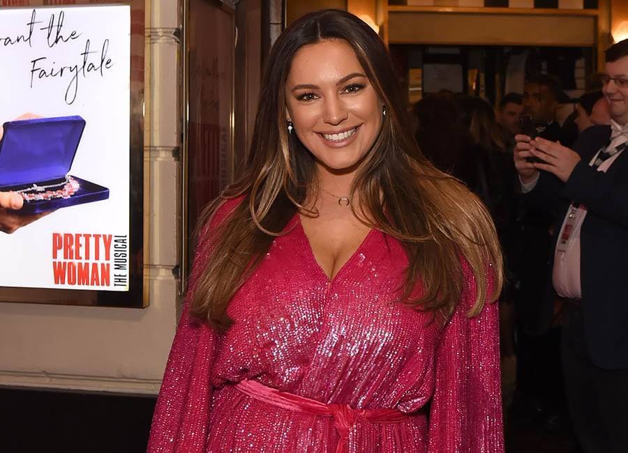 Kelly Brook reveals she feels ‘sexy’ again after two stone weight loss - evoke.ie