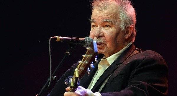 Country star John Prine in 'critical condition' following onset of Covid-19 symptoms - www.breakingnews.ie - USA