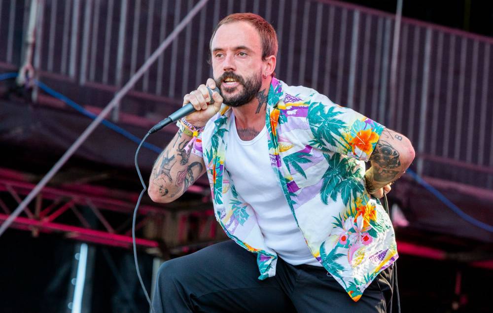 IDLES’ ‘Welcome’ EP is now back on streaming services - www.nme.com