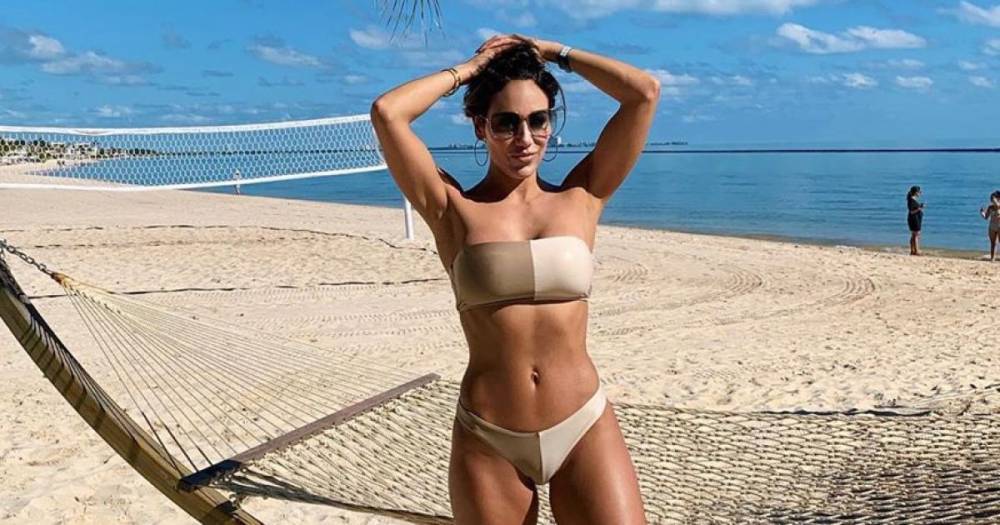 ‘Real Housewives’ Stars Look Like Supermodels in Swimsuits — Including Bethenny Frankel, Lisa Rinna, Kelly Bensimon and More! - www.usmagazine.com - New York