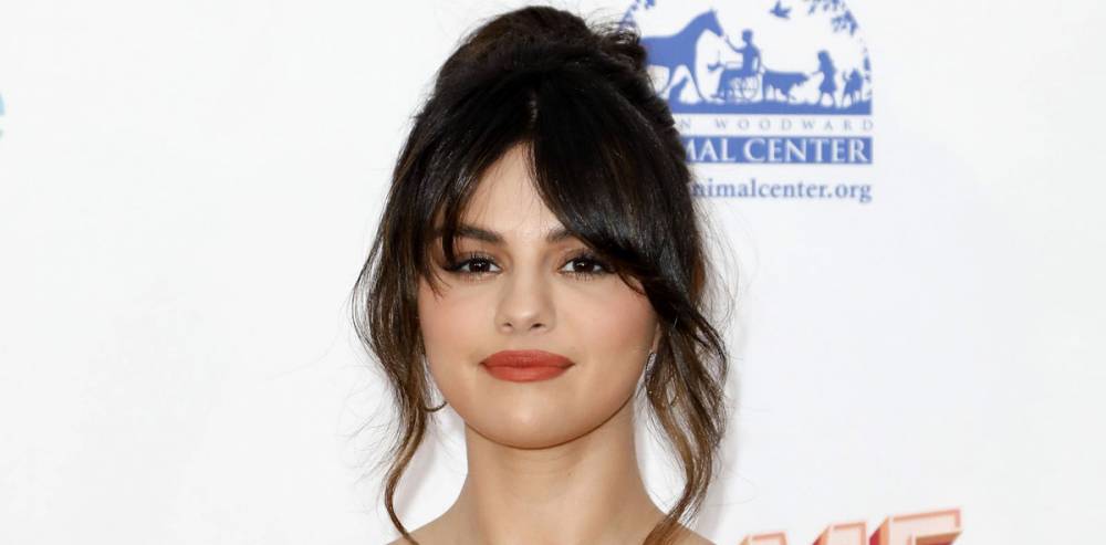 Selena Gomez Reveals the Movies & TV Shows She's Watching During Quarantine - www.justjared.com - USA
