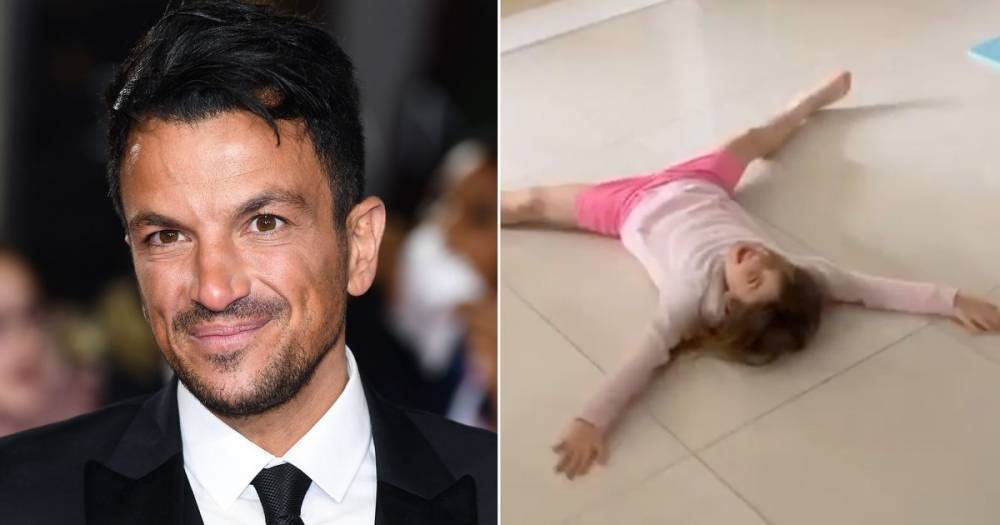 Peter Andre gives fans their first look at six year old daughter Amelia's face in hilarious video - www.ok.co.uk