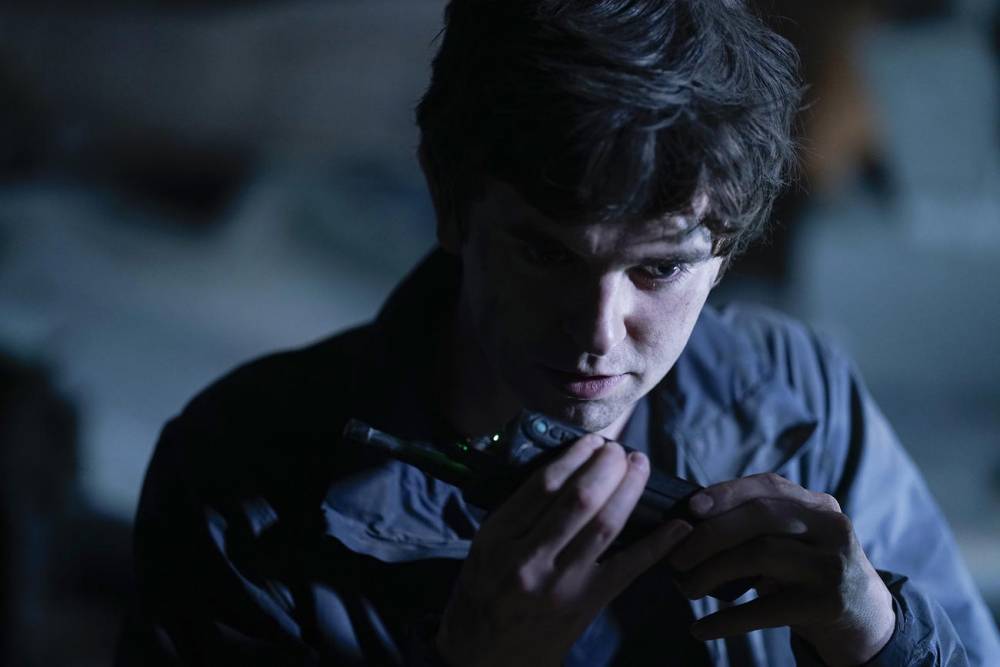 The Good Doctor Says Goodbye to One of Their Own in a Gutting Season 3 Finale - www.tvguide.com