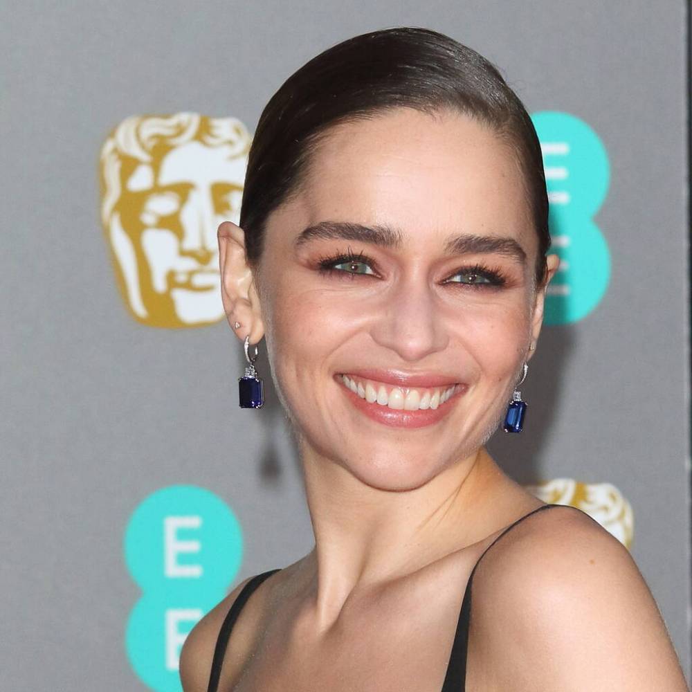 Emilia Clarke offering up virtual dinner date for charity - www.peoplemagazine.co.za