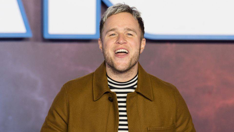 Olly Murs dances in tiny pants in self-isolation video and BULGE ALERT - heatworld.com - Britain