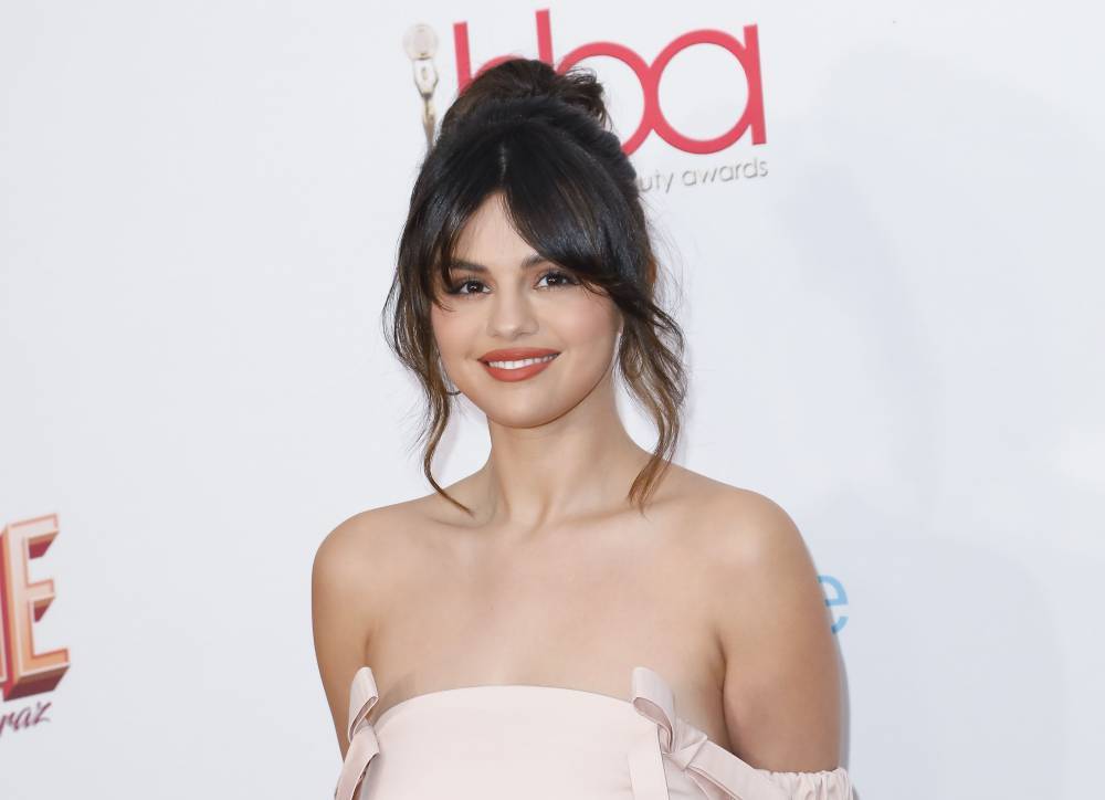 Selena Gomez Puts Ex-Boyfriend The Weeknd On Her Quarantine Playlist - etcanada.com