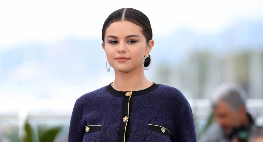 Selena Gomez Makes Big Donation to Cedars-Sinai Amid Health Crisis - www.justjared.com