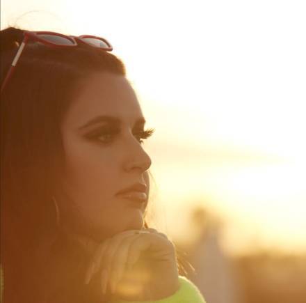 Malia Civetz debuts single and video for ‘Broke Boy’ - www.losangelesblade.com
