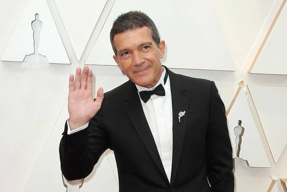 Antonio Banderas joining Tom Holland in Uncharted - www.hollywood.com