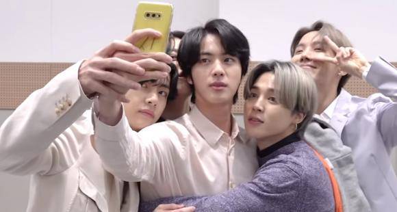VIDEO: BTS members Jungkook, Jimin & V crash Jin's solo selfie to give ARMY the most heartwarming moment t - www.pinkvilla.com