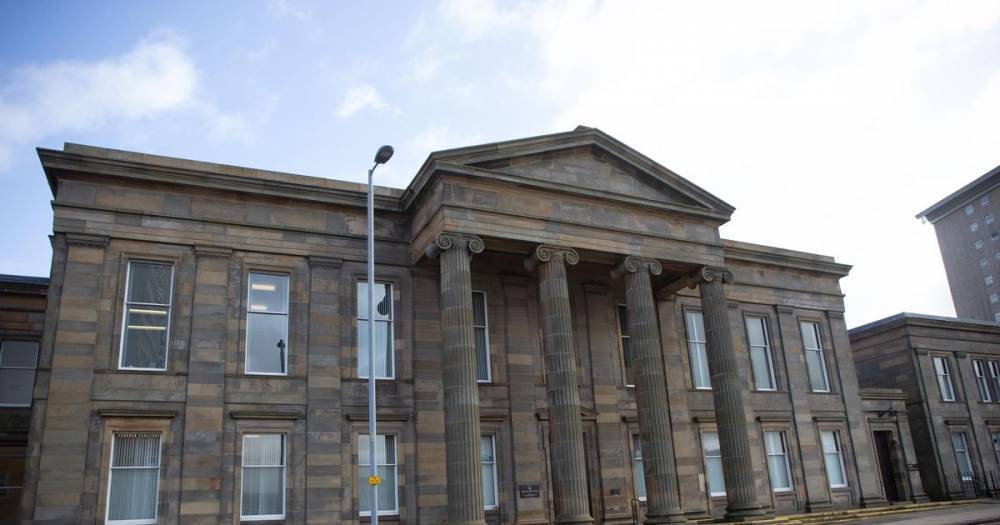 Jail for man nabbed with a meat cleaver in Hamilton street - www.dailyrecord.co.uk - county Hamilton