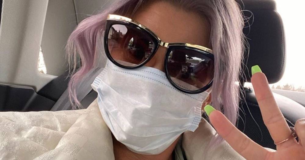 Kerry Katona wears face mask amid coronavirus outbreak - www.manchestereveningnews.co.uk