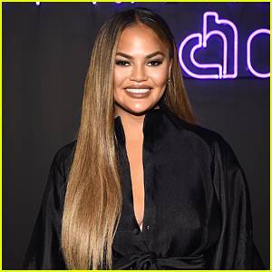 Chrissy Teigen Reveals What Plastic Surgery She Had Done at Age 20 - www.justjared.com - Britain
