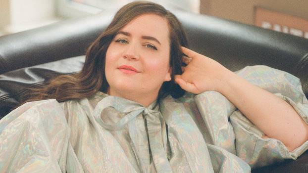Aidy Bryant Is on a Mission to Show the Fashion World What It’s Missing - flipboard.com