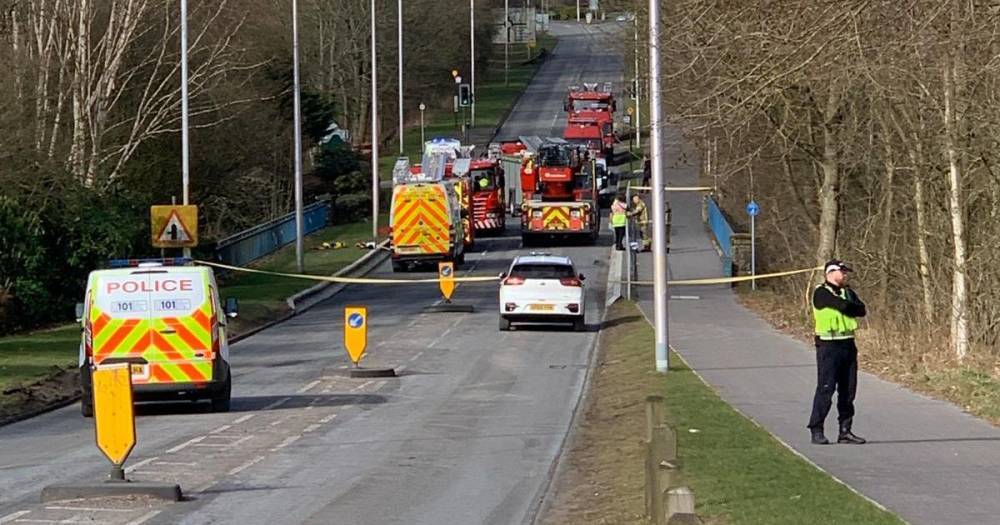 Police recover body after man seen falling from bridge into Scots river - www.dailyrecord.co.uk - Scotland