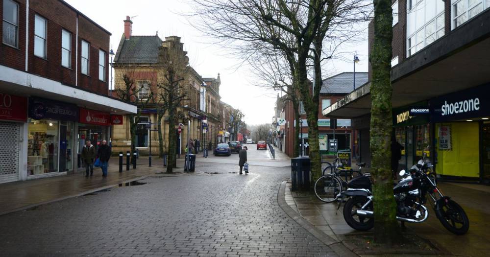 Gangs of yobs have been travelling to Ashton town centre to cause trouble - police aren't having it anymore - www.manchestereveningnews.co.uk - Manchester - city Ashton