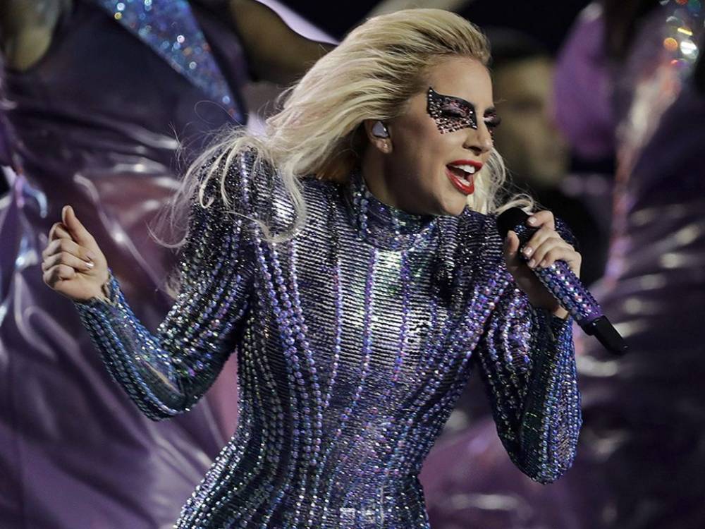 Lady Gaga Announces Arena Tour Dates, Including 1 In Canada - etcanada.com - France - Paris - Canada - New Jersey - county Rutherford