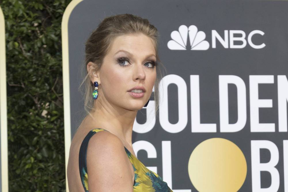 Taylor Swift Donates $1 Million To Nashville Tornado Relief Efforts - etcanada.com - Nashville - Tennessee