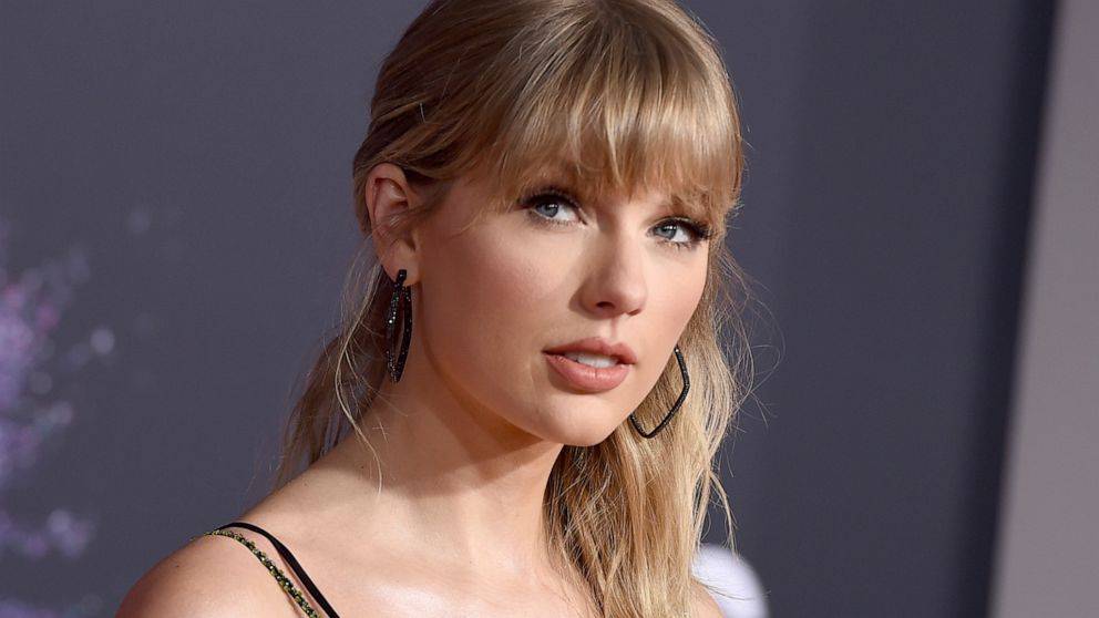 Taylor Swift donates $1 million to Tennessee tornado relief - abcnews.go.com - Tennessee