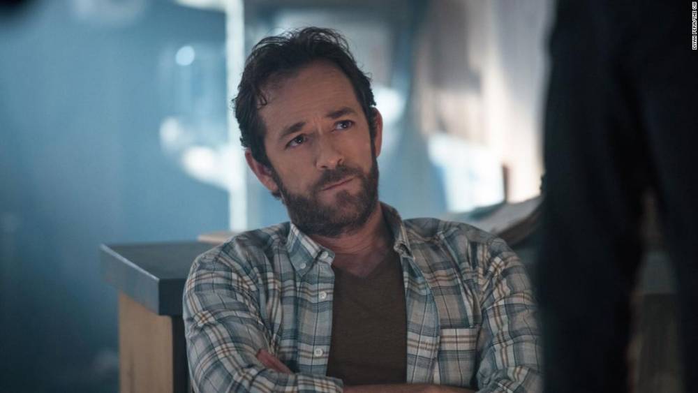 Luke Perry is remembered one year after his death - flipboard.com