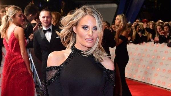 Pregnant Towie star Danielle Armstrong announces she is engaged - www.breakingnews.ie - Dubai