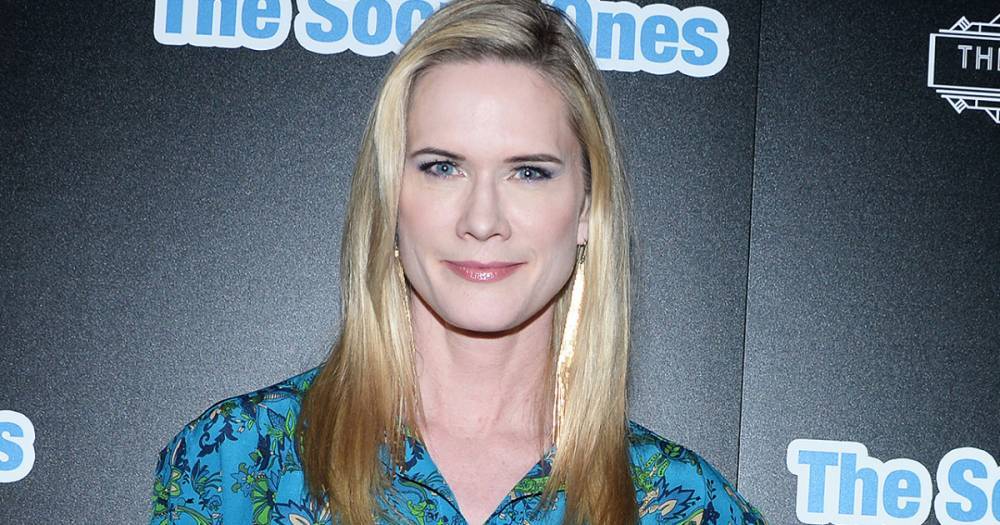 Actress Stephanie March Looks Up to Mindy Kaling Because She's 'Worn All The Hats' - flipboard.com - New York