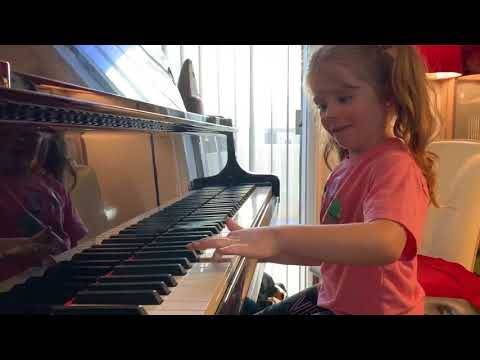 My Daughter’s First Piano Lesson! 4 Years Old! | Perez And Mia Hilton - perezhilton.com