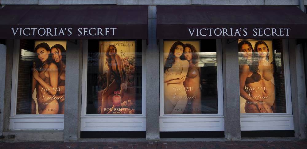 Peter Berg & Matt Tyrnauer Team For Docuseries ‘The Rise And Fall Of Victoria’s Secret’ - deadline.com - county Rogers - county Carroll