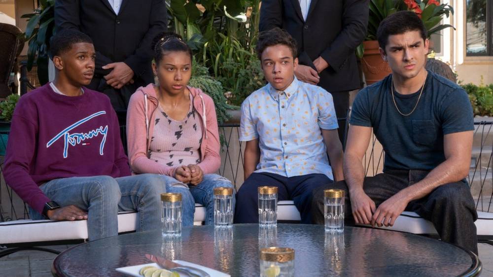 'On My Block' Cast and Creators Tease What's to Come in Season 3 - www.etonline.com - city Santos