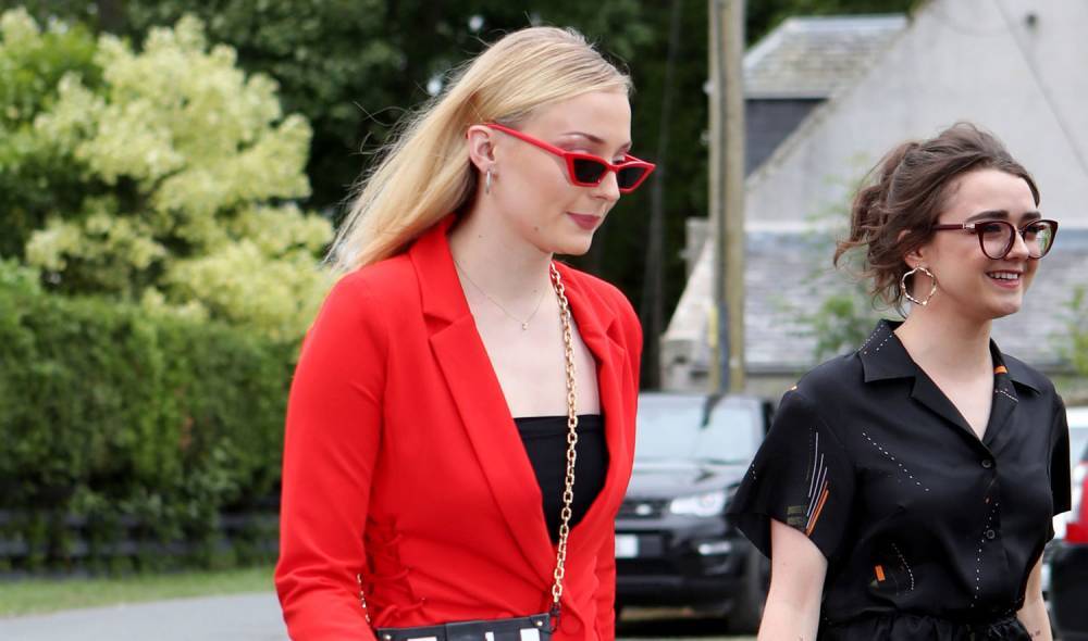Sophie Turner Hated the Outfit She Wore to Kit Harington's Wedding - www.justjared.com - Britain