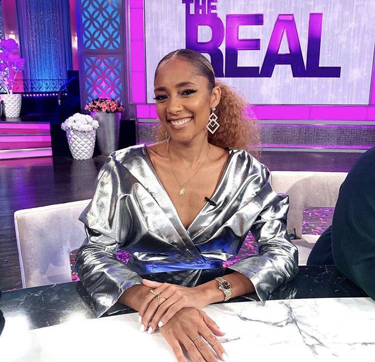 Amanda Seales Has Social Media Amused Following Her Reaction To Loni Love Crying On “The Real” - theshaderoom.com