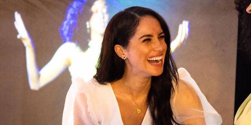 Meghan Markle Wore a Necklace with a Sweet, Loving Message - www.harpersbazaar.com - London