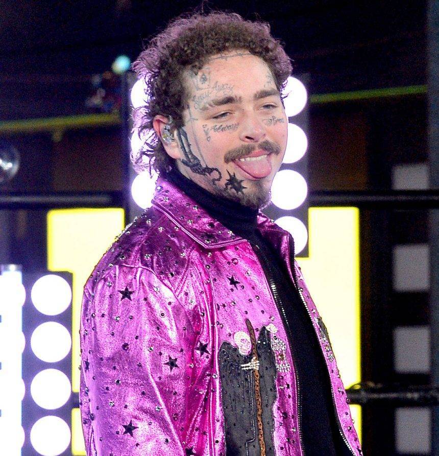 Post Malone’s Fans WORRIED After He Falls On Stage & Acts Strange With Concertgoers! - perezhilton.com