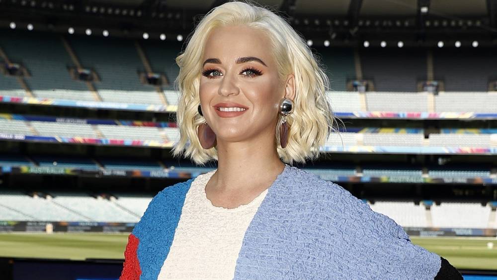 Katy Perry Flaunts Growing Baby Bump in First Public Appearance Since Announcing Pregnancy - www.etonline.com - Australia