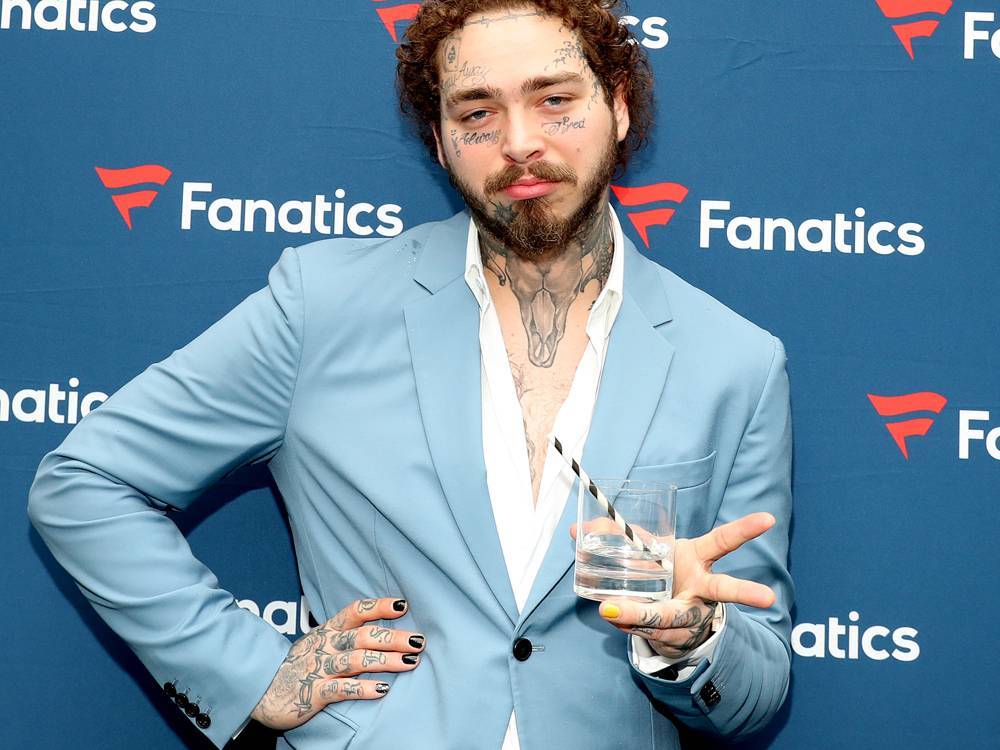 'I FEEL F---ING FANTASTIC': Post Malone denies drug addiction after fall at show - torontosun.com - Tennessee