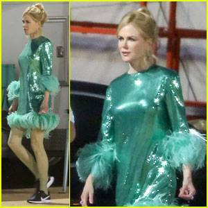 Nicole Kidman Wears a Sparkly Green Dress with Sneakers on 'The Prom' Set - www.justjared.com - Los Angeles